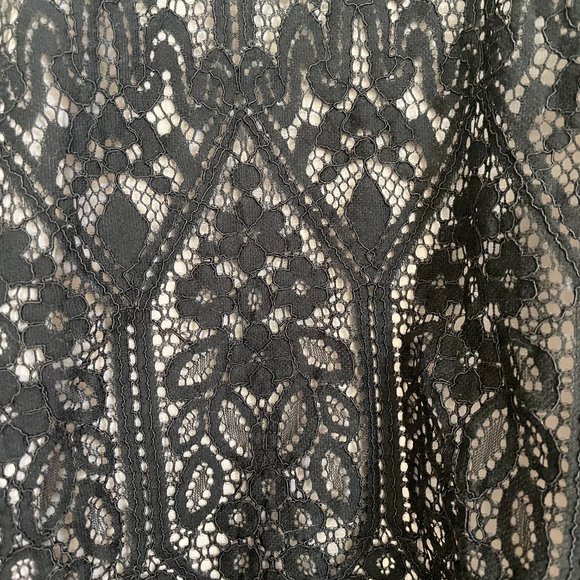 Loft Black Lace Spaghetti Strap Tank Top Size Medium Petite - Picture 3 of 5